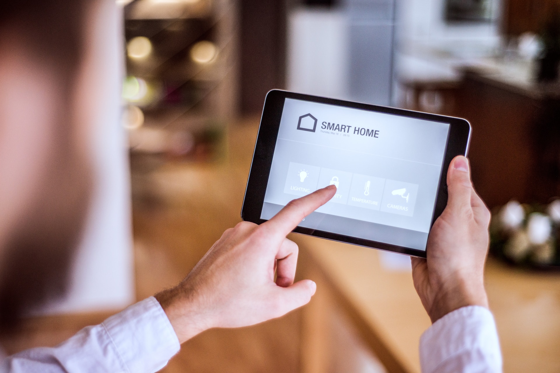 Smart Home Automation: Enhancing Convenience and Energy Efficiency